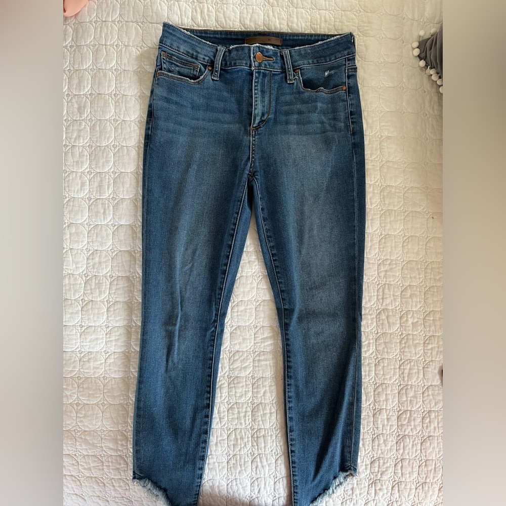 Women’s Joe’s Jeans size 28 angular hem
